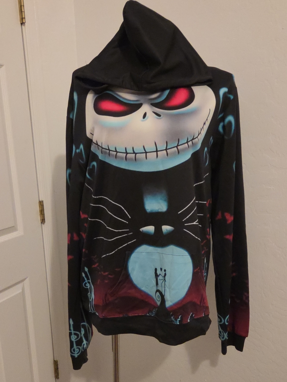 Black Graphic Hooded Sweatshirt with Skull Design